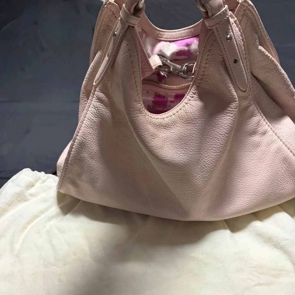 Cole Haan Blush Pink Pebbled Leather Hobo Shoulder Bag Dust Bag Wristlet EUC